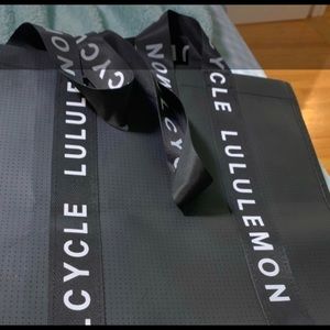 3 Lululemon x Soulcycle Bags